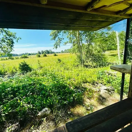 Trummi Glaemping Ja Korstnata Saun Luksustelt