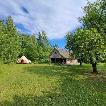 Trummi Glaemping Ja Korstnata Saun