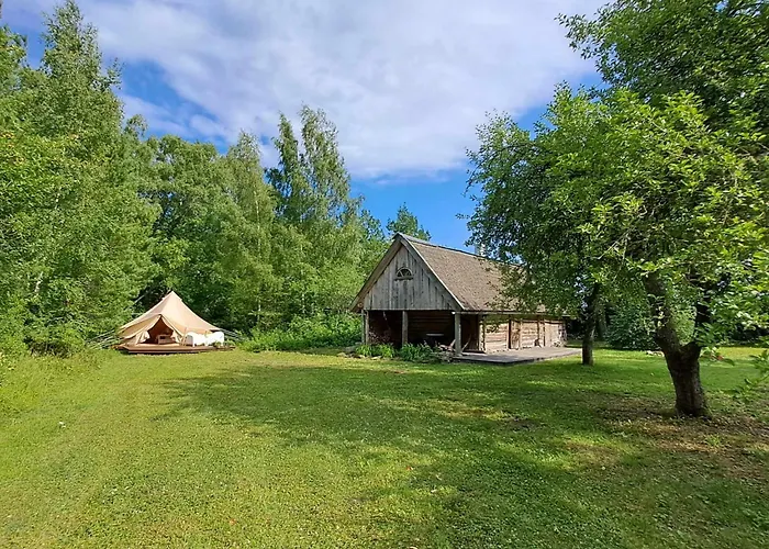 Trummi Glaemping Ja Korstnata Saun